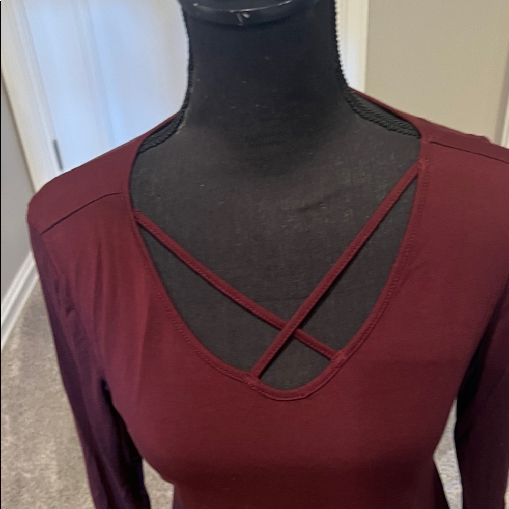 Zeagoo Women’s Burgundy Asymmetrical Tunic Top Size M Long Sleeve V-Neck Flowy - Picture 6 of 15
